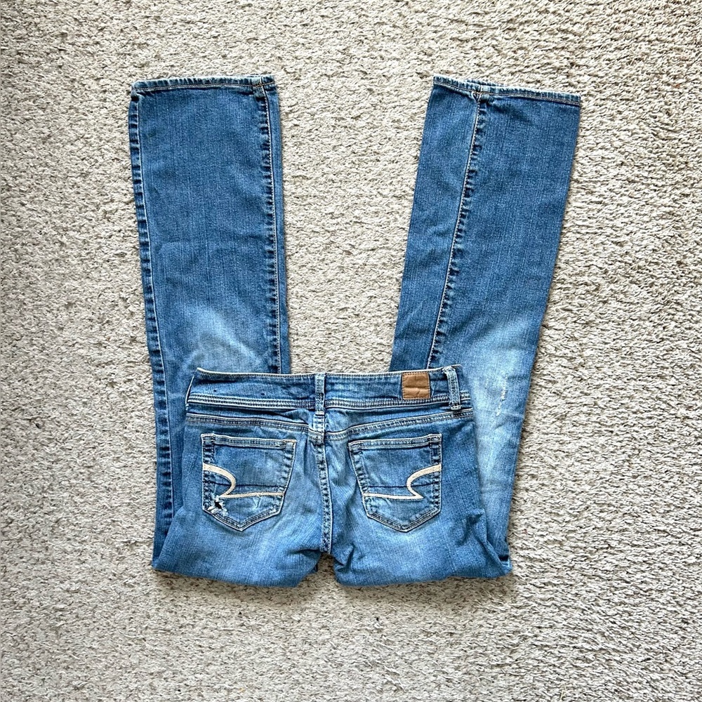 American eagle medium wash low rise bootcut jeans